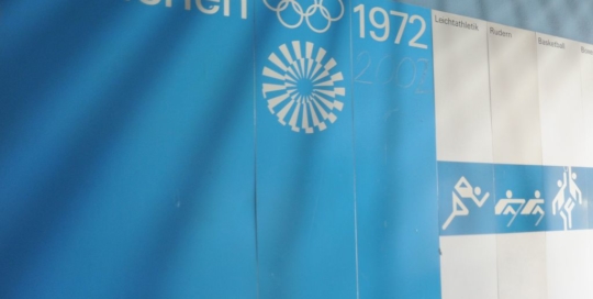 Tafel mit den Sportarten während der Olympischen Spiele 1972